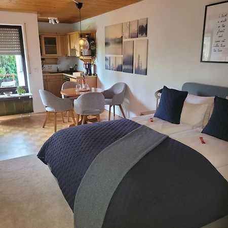 Schöne FeWo mit Balkon und toller Aussicht Höchenschwand Exterior foto